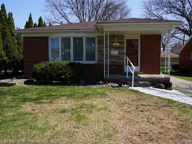7518 Highview Street , Dearborn Heights, MI 48127