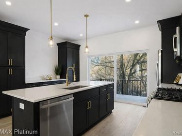 1656 Pinecroft Lane , Howell Twp, MI 48855