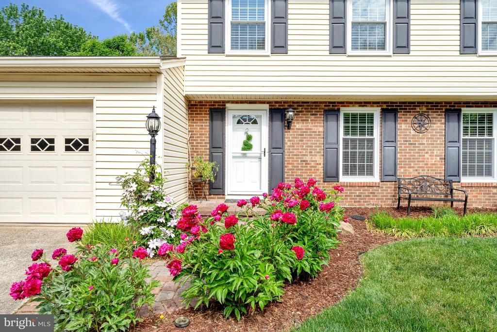 2212 Stirrup Iron Lane, Reston, VA 20191 Main Photo