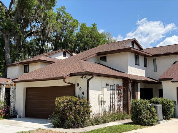 804 PALM HARBOR COURT , LEESBURG, FL 34748