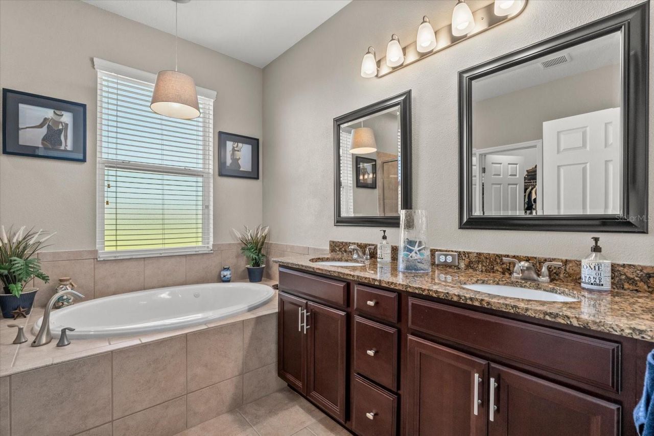 8036 111th Terrace E, Parrish, FL 34219 Photo