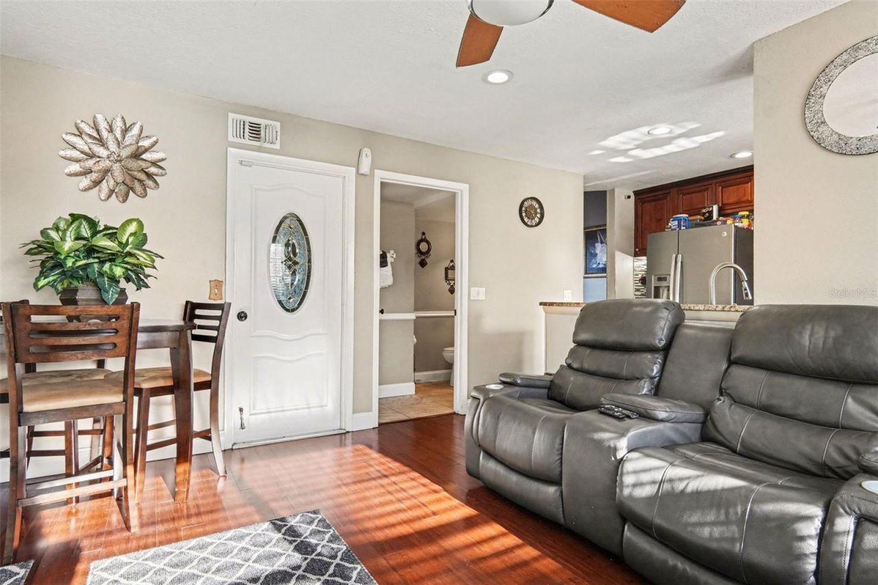 2059 Sue Ellen Court , Apopka, FL 32703 Photo