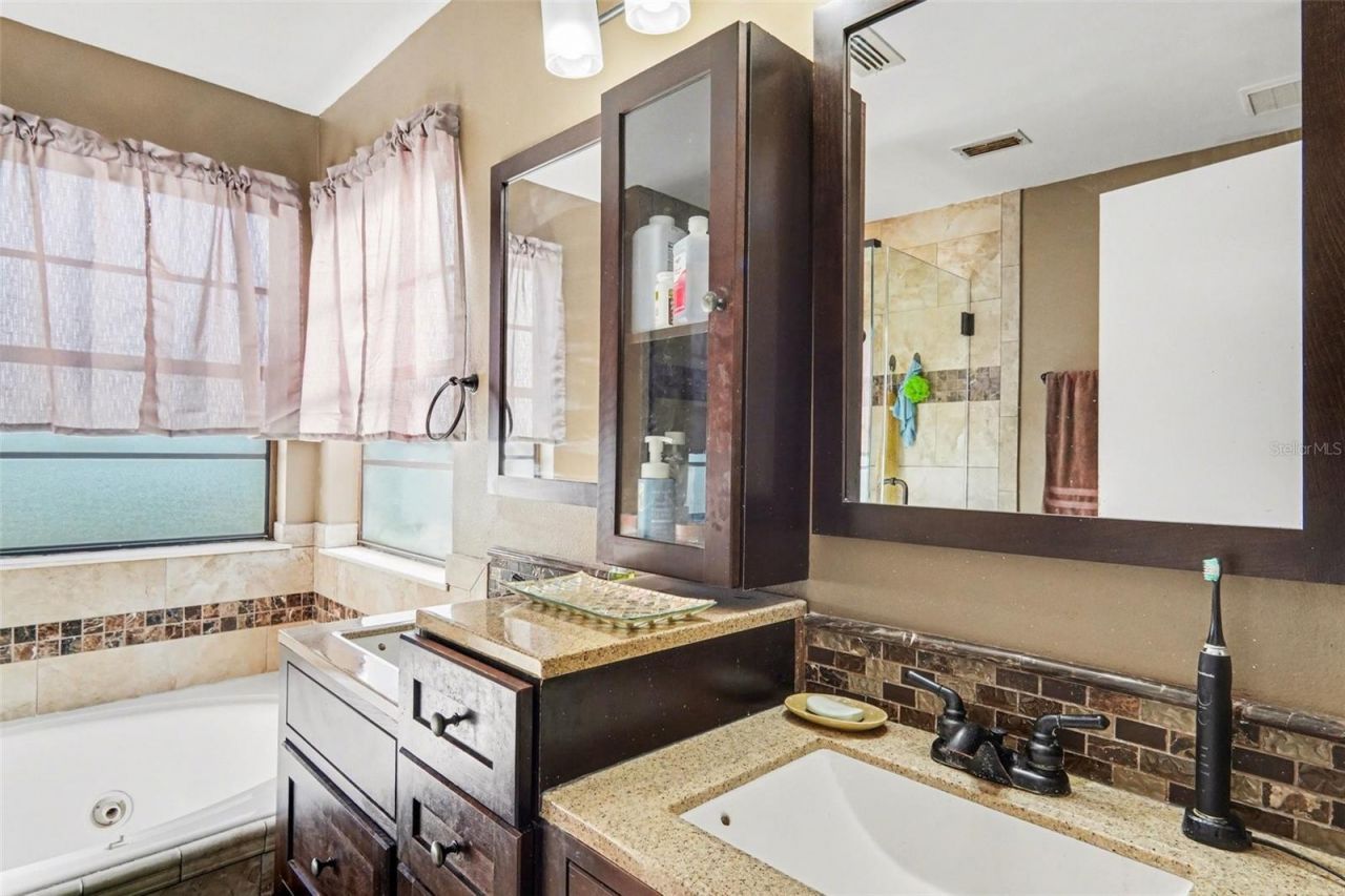 2059 Sue Ellen Court , Apopka, FL 32703 Photo