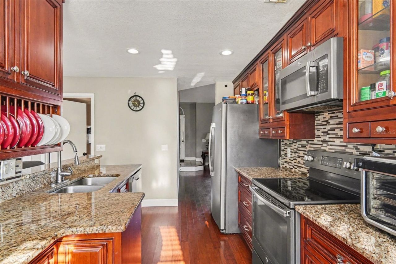 2059 Sue Ellen Court , Apopka, FL 32703 Photo