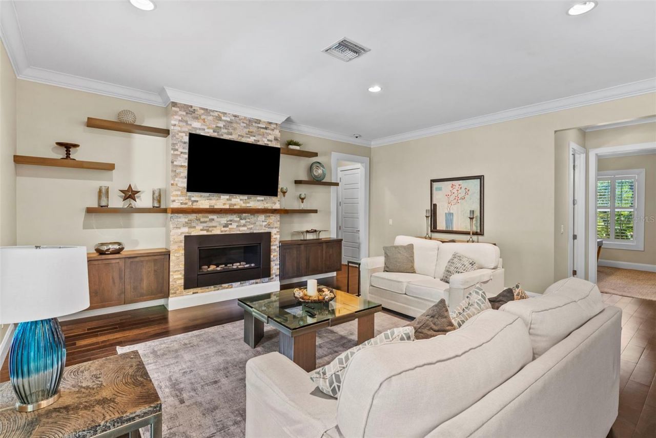 3211 W Bay Villa Avenue, Tampa, FL 33611 Photo