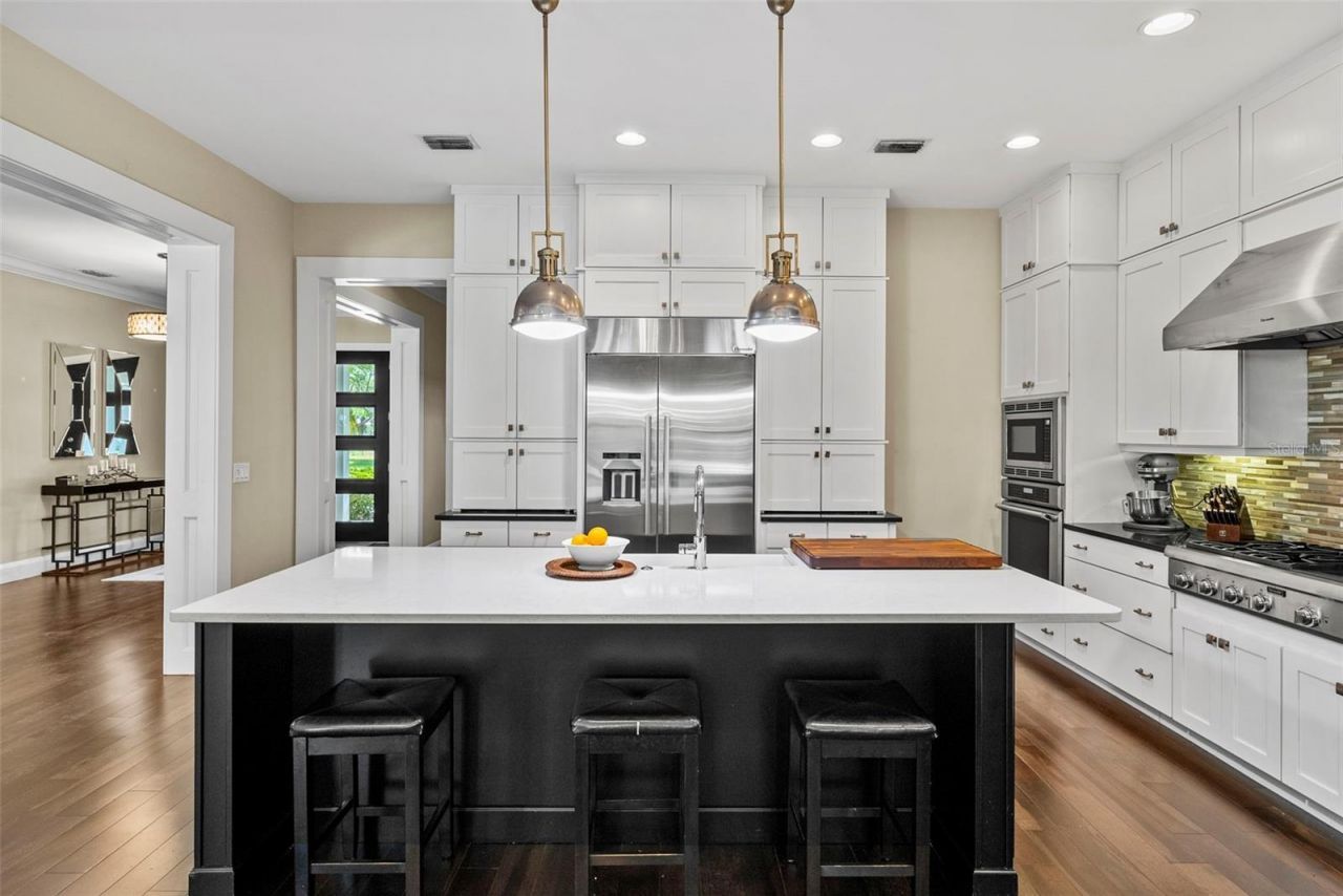 3211 W Bay Villa Avenue, Tampa, FL 33611 Photo