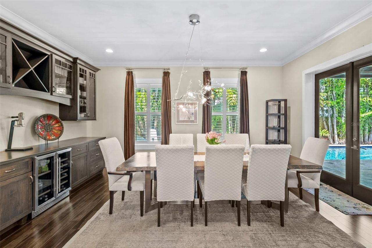 3211 W Bay Villa Avenue, Tampa, FL 33611 Photo