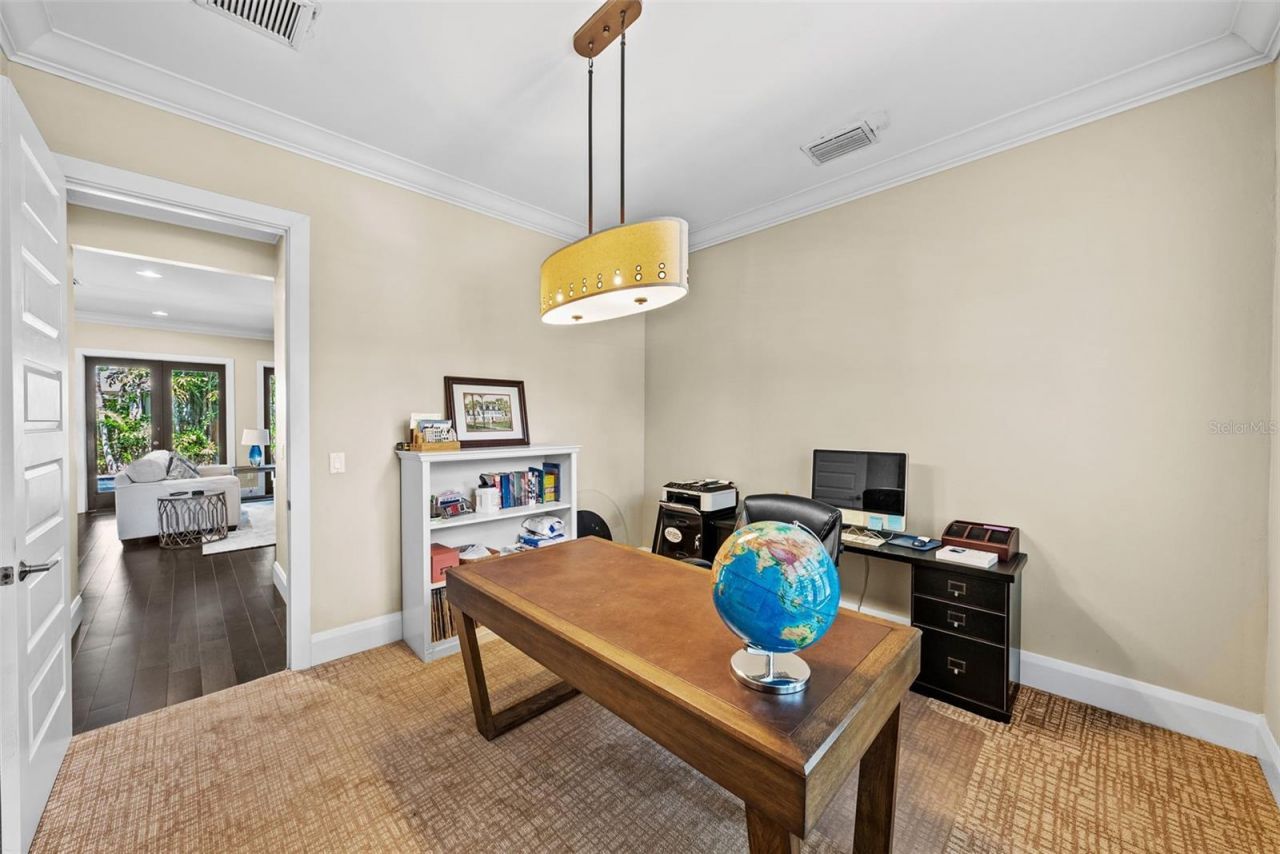 3211 W Bay Villa Avenue, Tampa, FL 33611 Photo