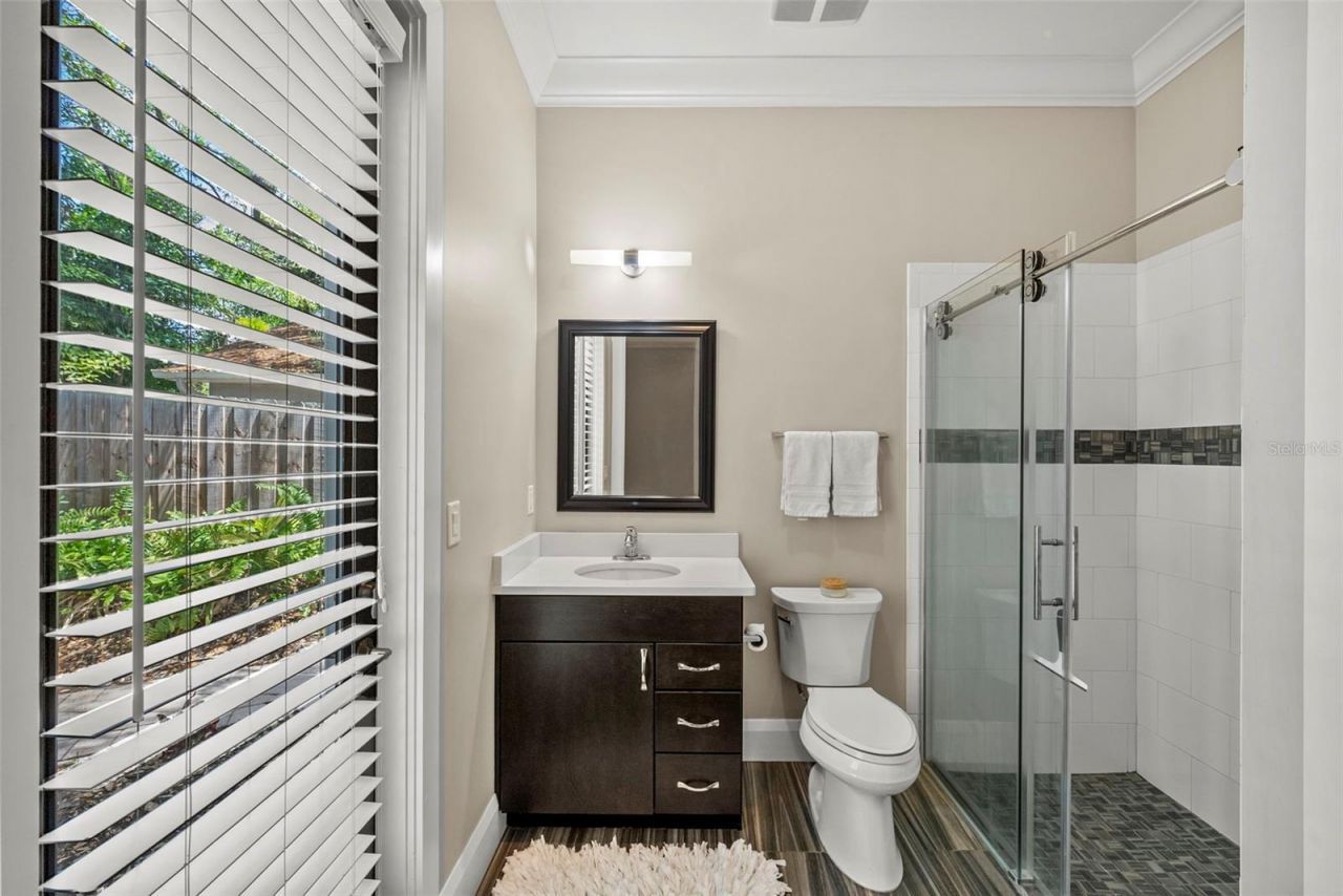 3211 W Bay Villa Avenue, Tampa, FL 33611 Photo