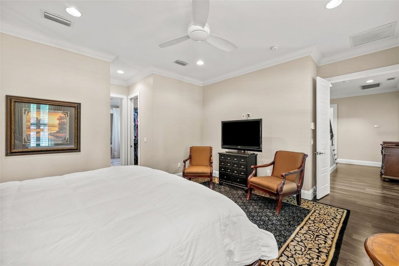 3211 W Bay Villa Avenue, Tampa, FL 33611 Photo