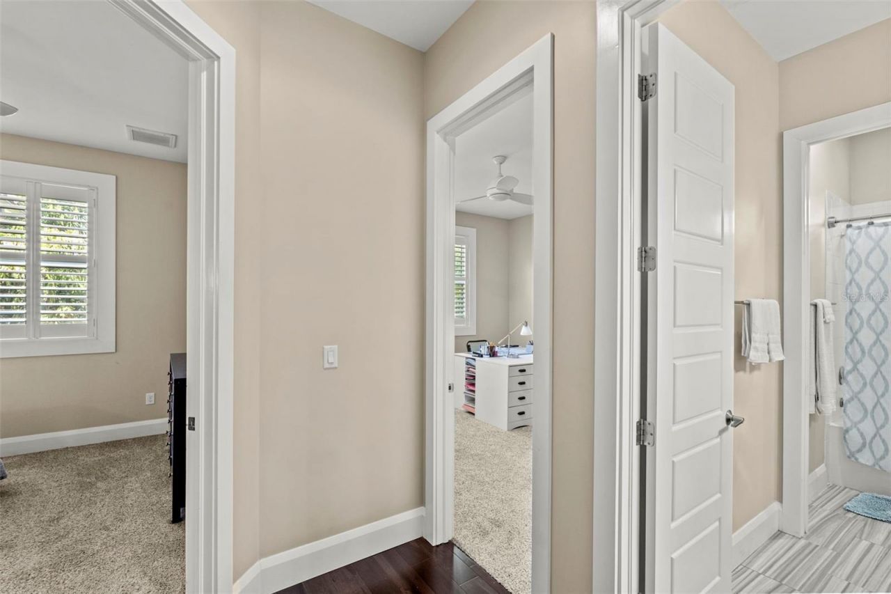 3211 W Bay Villa Avenue, Tampa, FL 33611 Photo