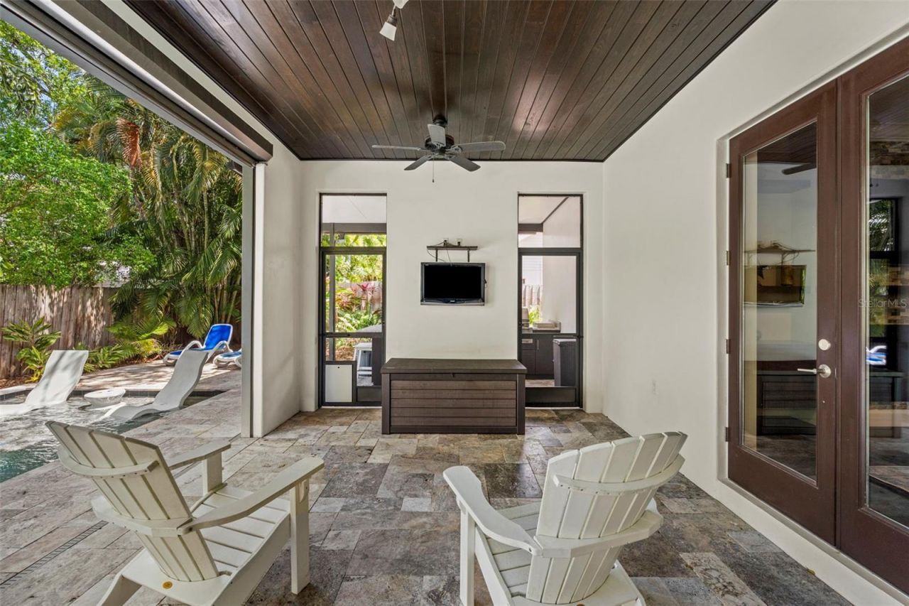 3211 W Bay Villa Avenue, Tampa, FL 33611 Photo