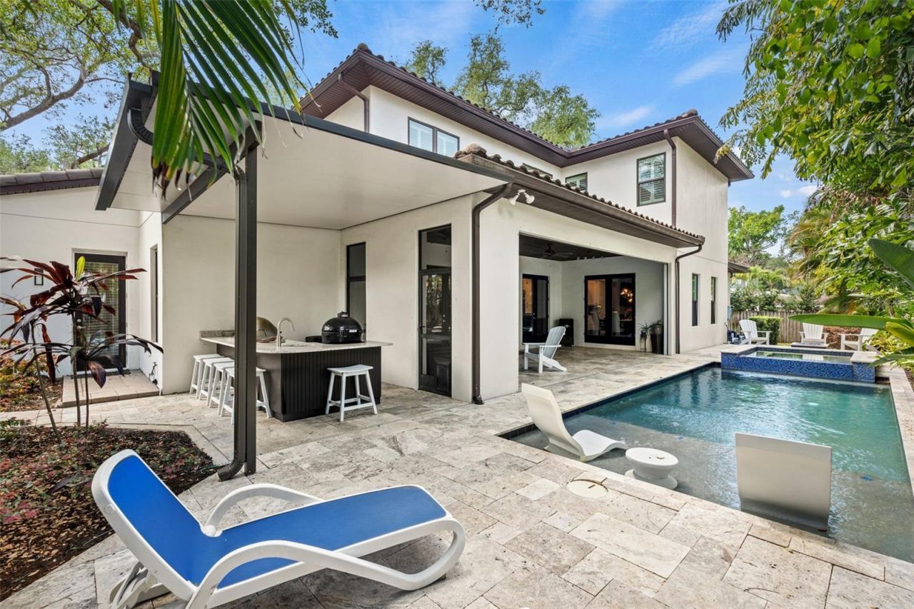 3211 W Bay Villa Avenue, Tampa, FL 33611 Photo