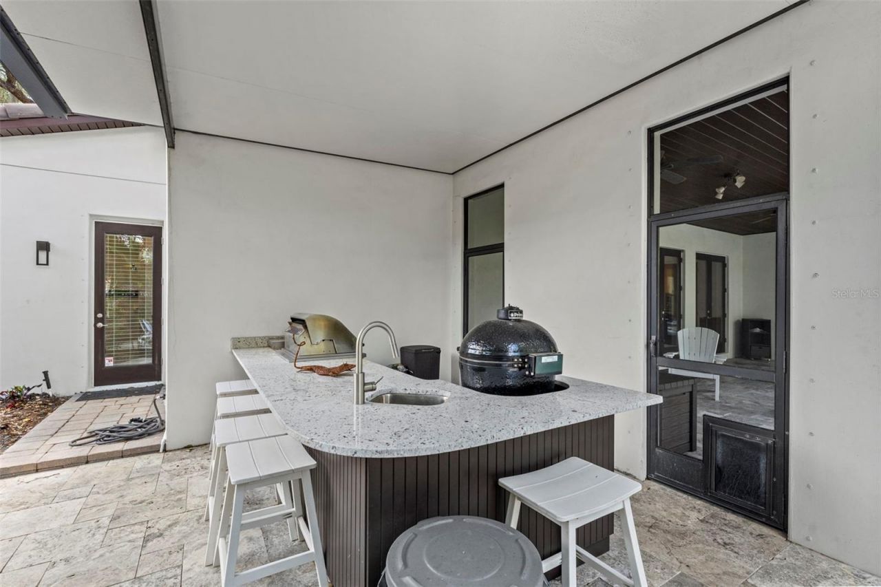 3211 W Bay Villa Avenue, Tampa, FL 33611 Photo