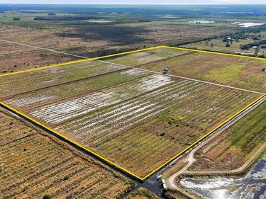 N RIVER RD , ALVA, FL 33920