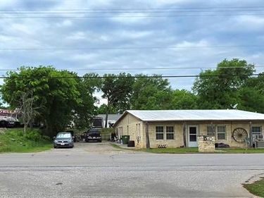 9365 Live Oak Lane, Fort Worth, TX 76179