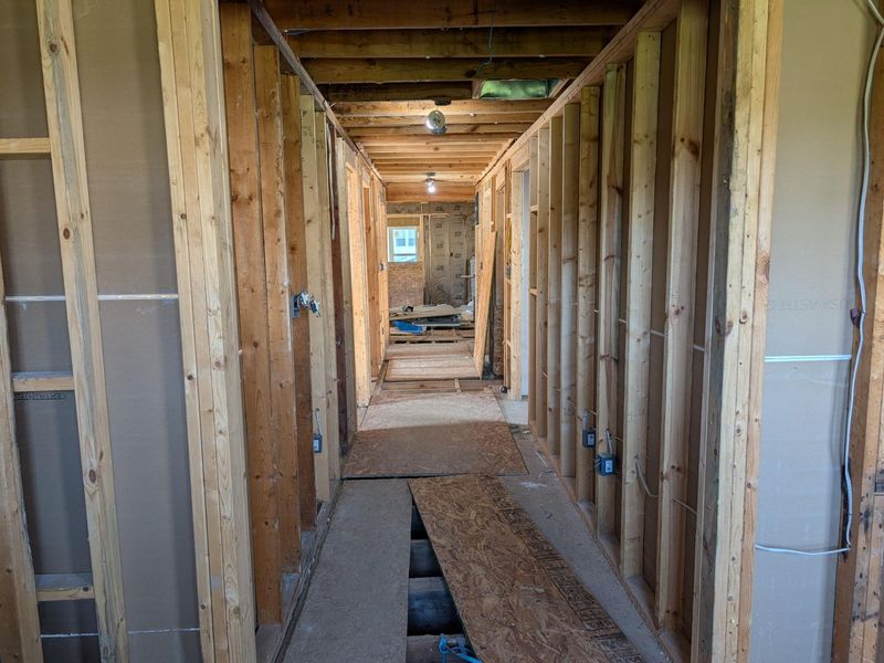 1682 Little Avenue , Columbus, OH 43223 Photo 7