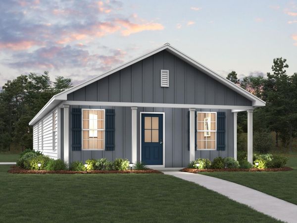 542 Woodlands Boulevard, DeFuniak Springs, FL 32433