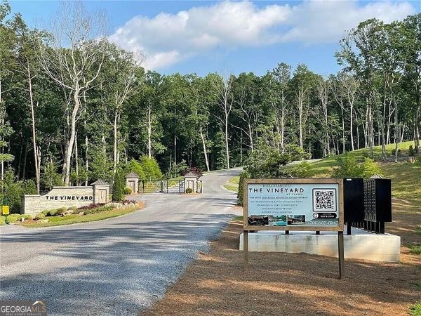 134 Twisted Oak Road, Unit 134, Talking Rock, GA 30175