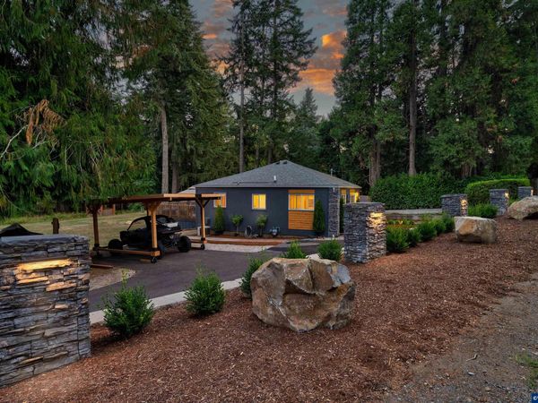 150 Rees Hill Rd SE, Salem, OR 97306