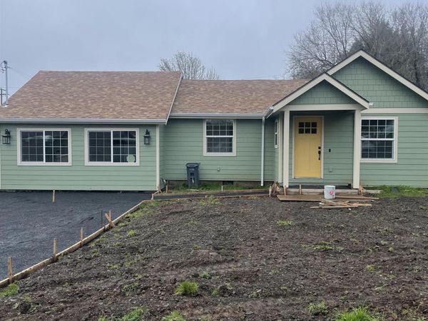 319 SW Church St, Dallas, OR 97338