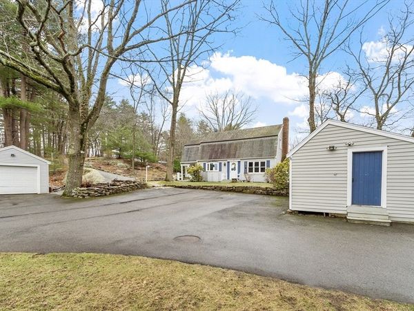 125 Eastern Ave, Essex, MA 01929