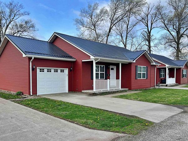 750 N Main Street, Linton, IN 47441