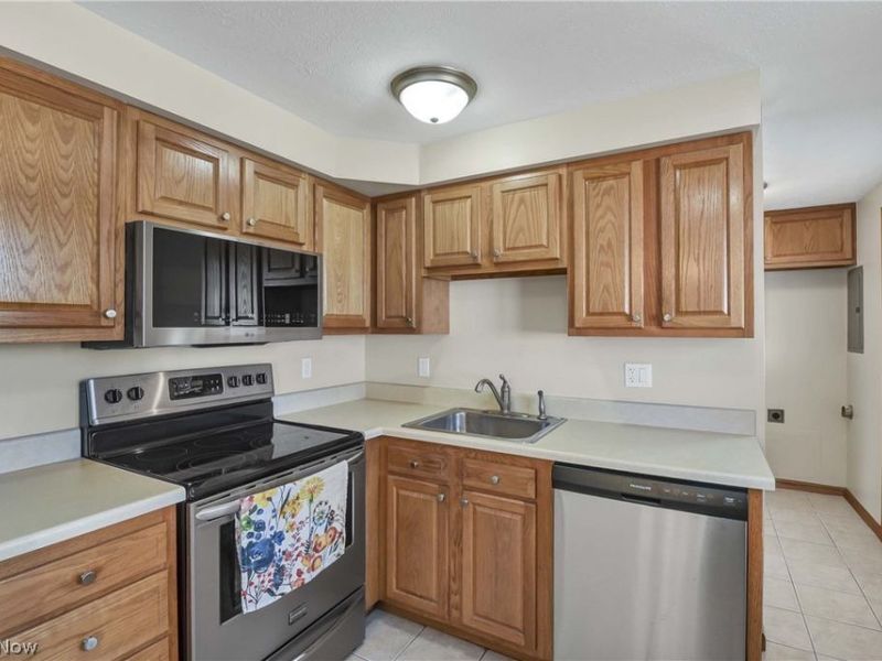 9232 Coventry Drive , Northfield, OH 44067 Photo 17