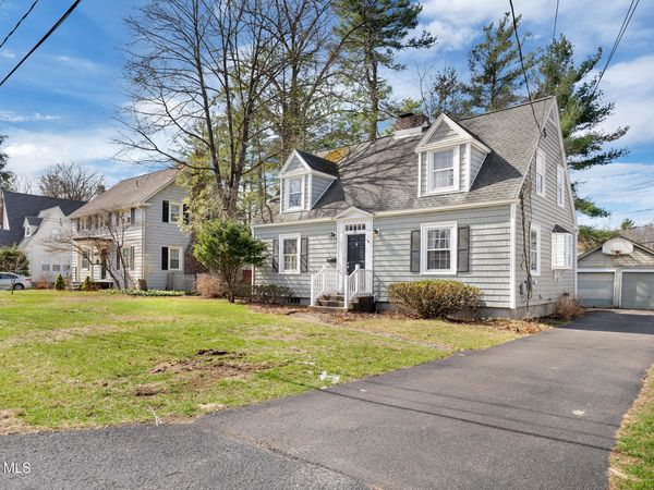 25 Forest Road, Delmar, NY 12054