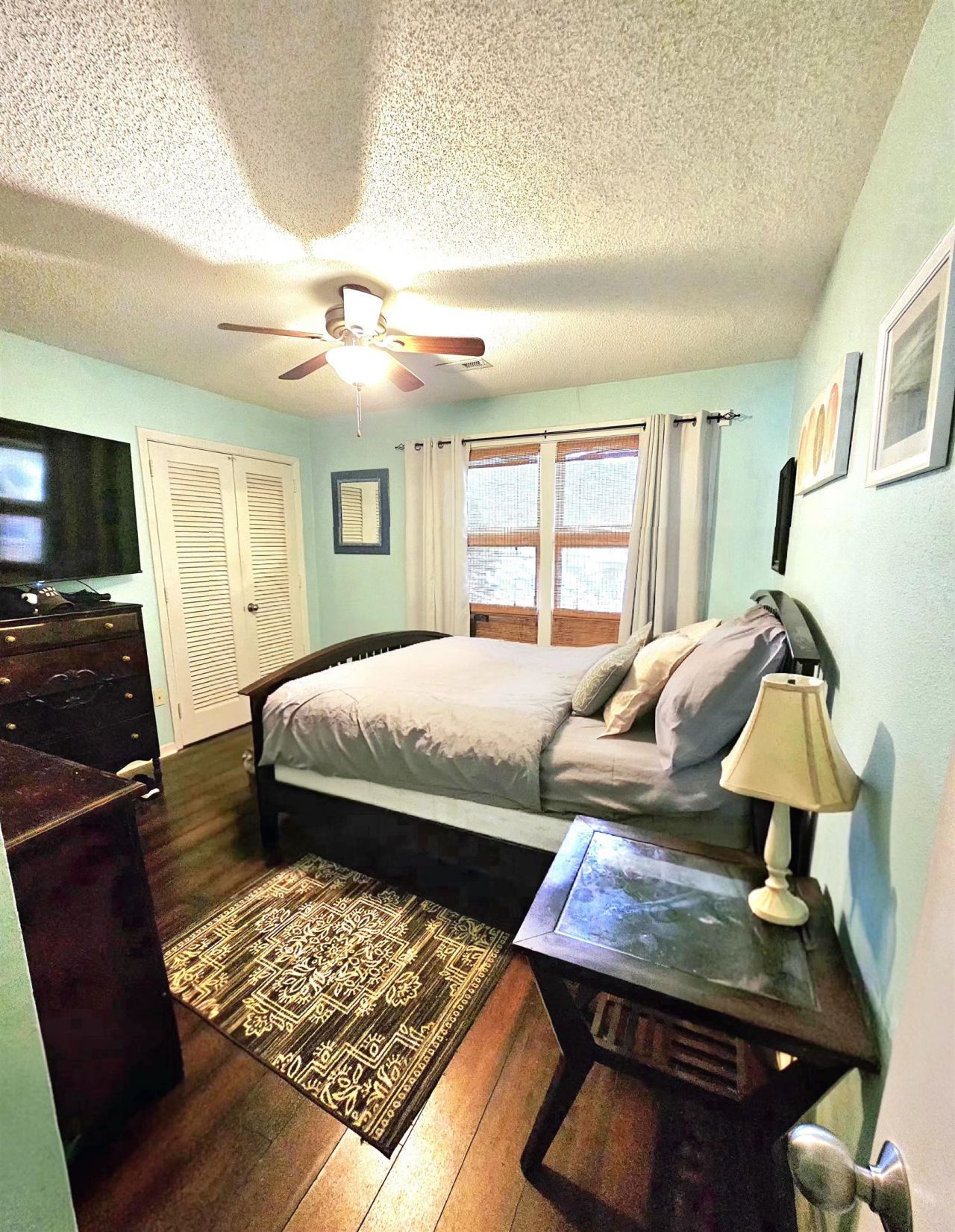 651 Redwood Ave.  Photo 10