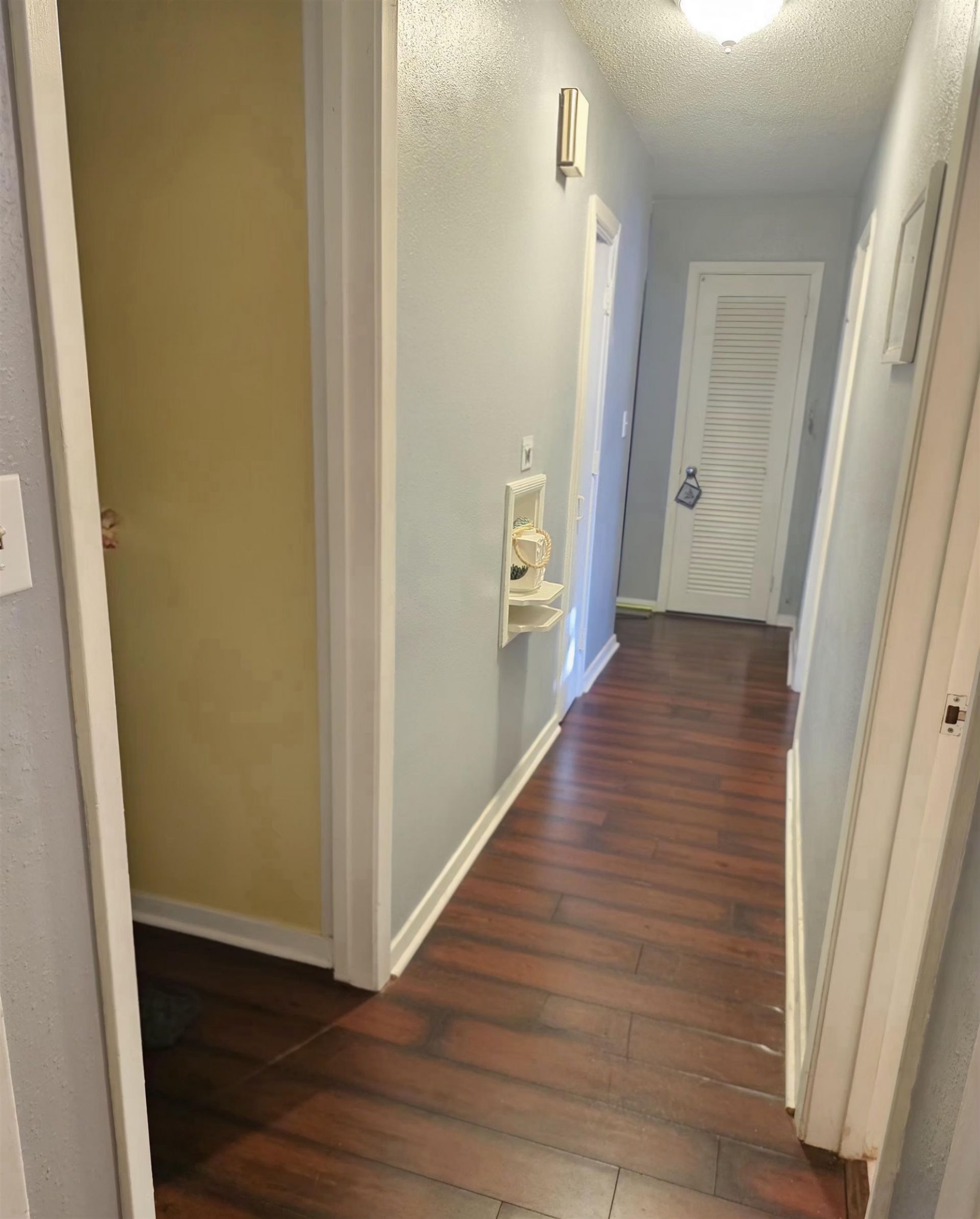 651 Redwood Ave.  Photo 7