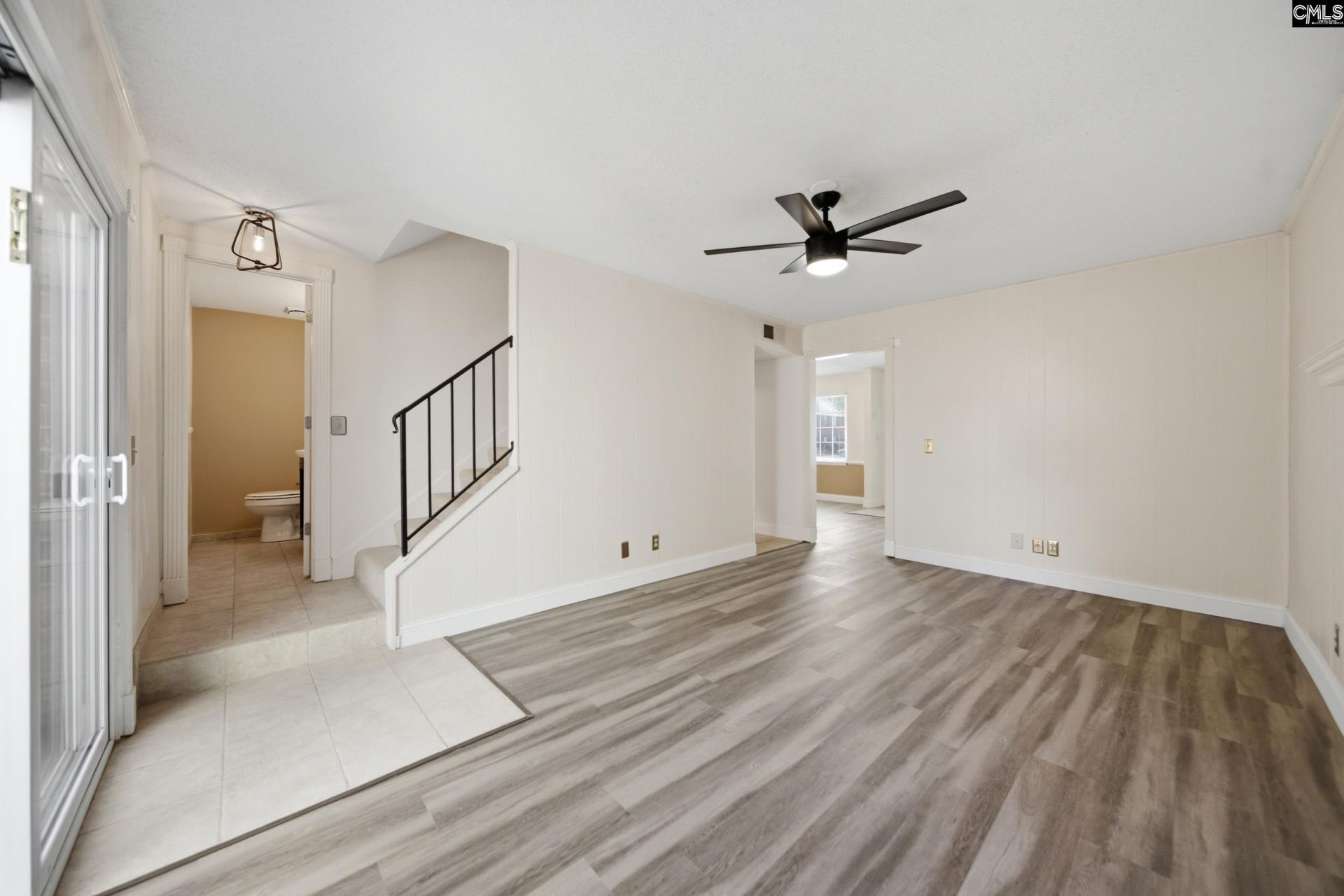 404 Wimbledon Court Photo 13