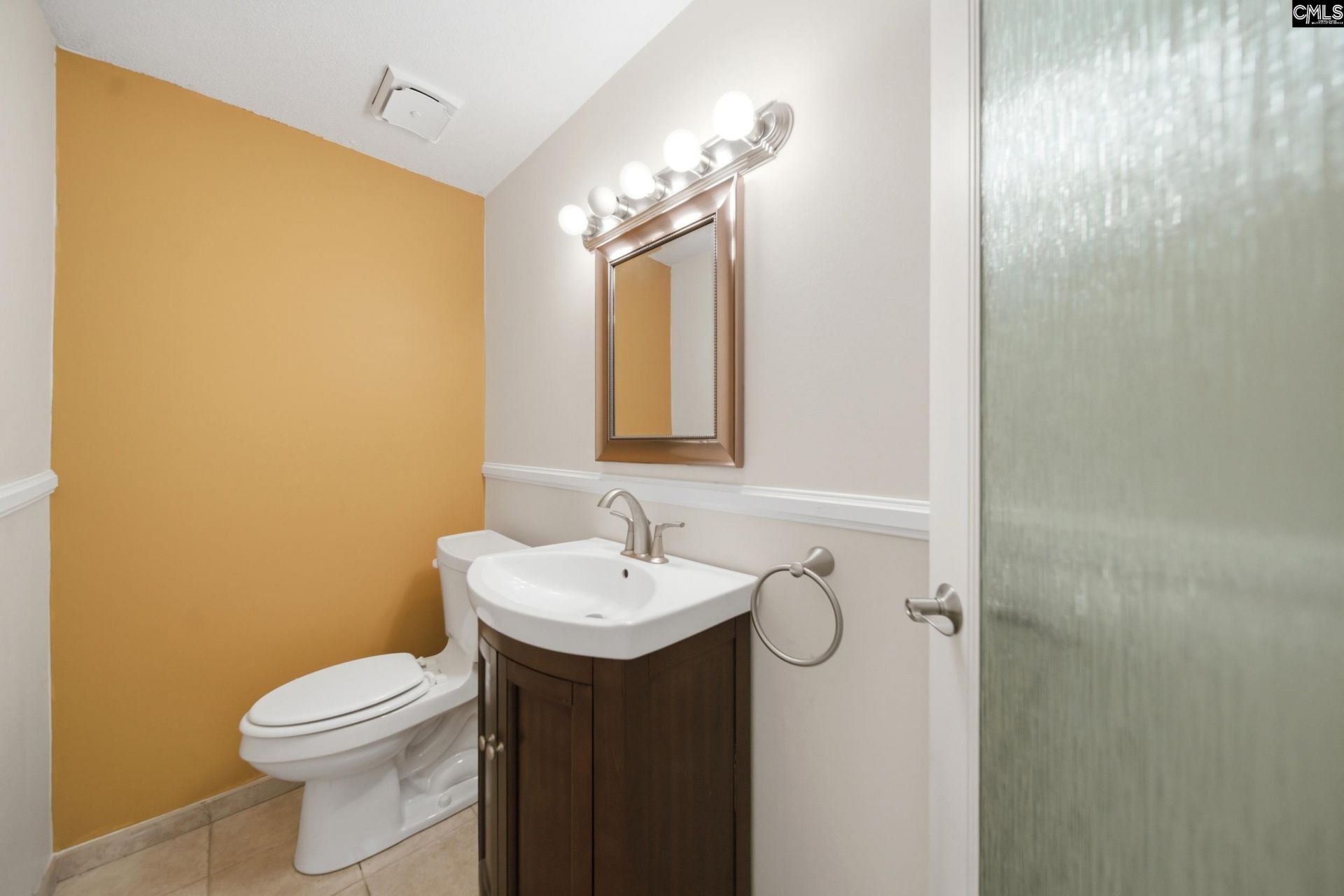 404 Wimbledon Court Photo 15