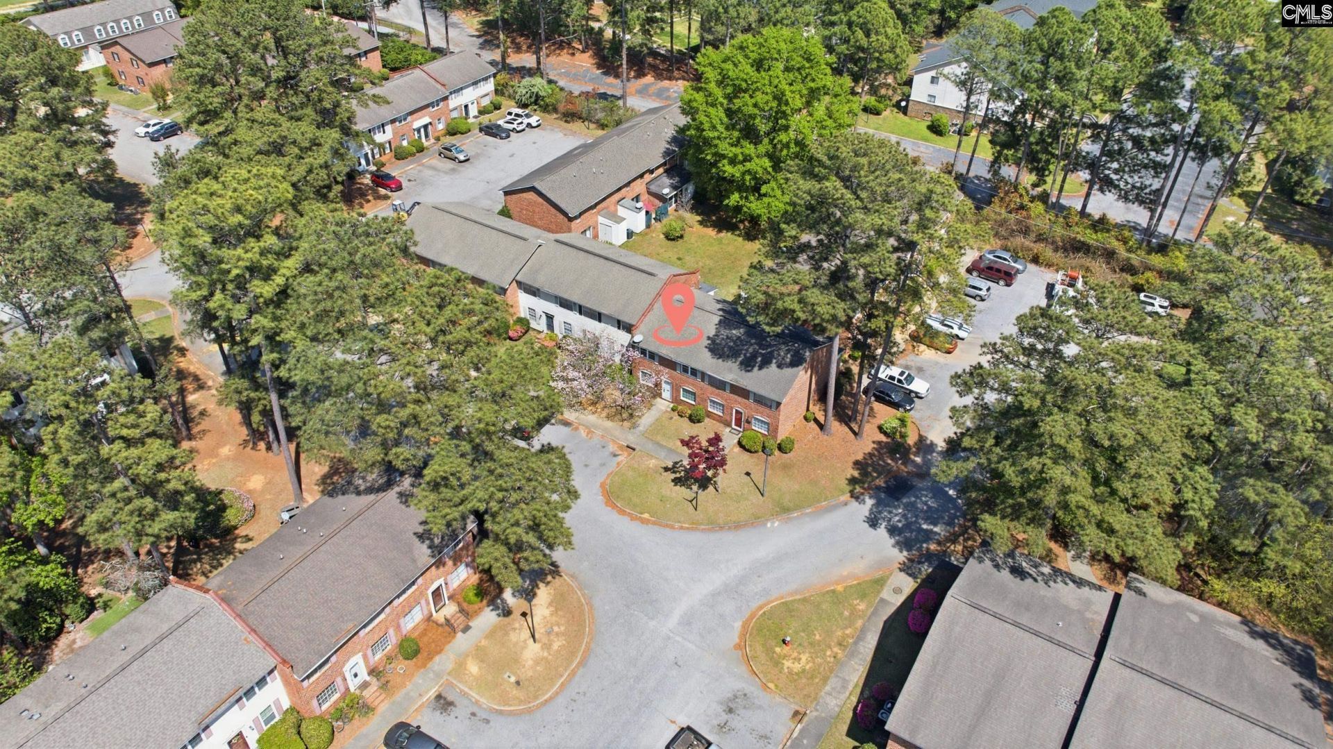 404 Wimbledon Court Photo 30