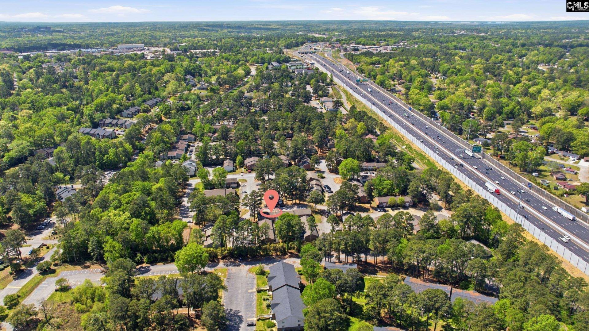 404 Wimbledon Court Photo 36