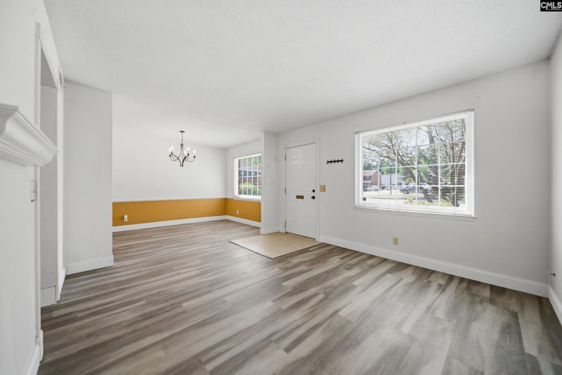 404 Wimbledon Court Photo 7