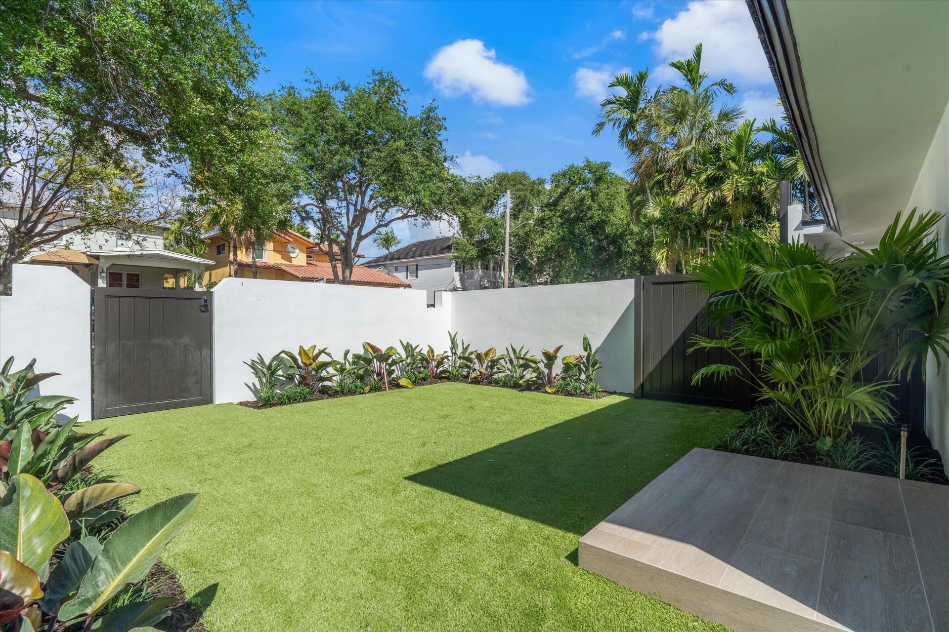 1032 SE 13th Terrace, Fort Lauderdale, FL 33316 Photo