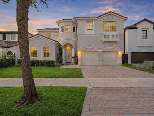 8968 NW 180th Ter , Hialeah, FL 33018