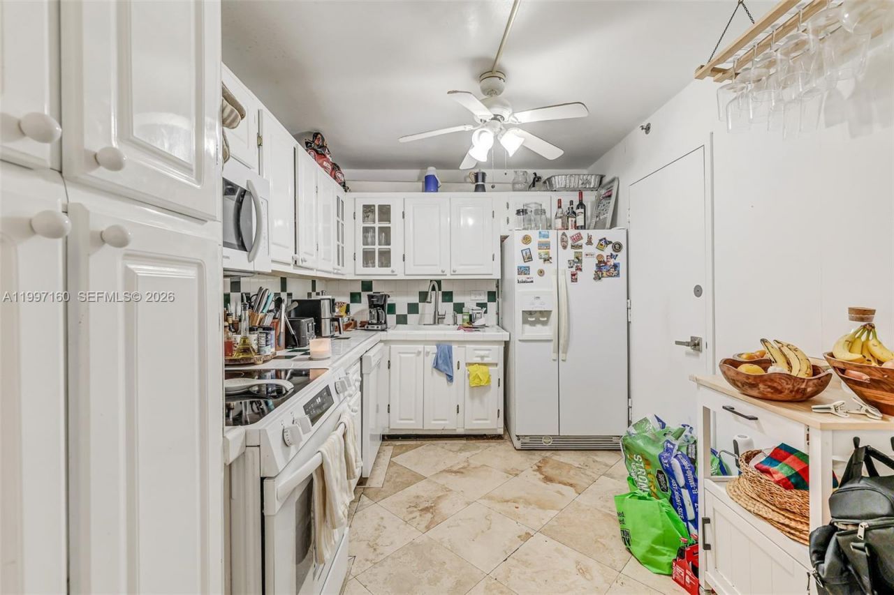 6039 Collins Ave, Unit 1607, Miami Beach, FL 33140 Photo