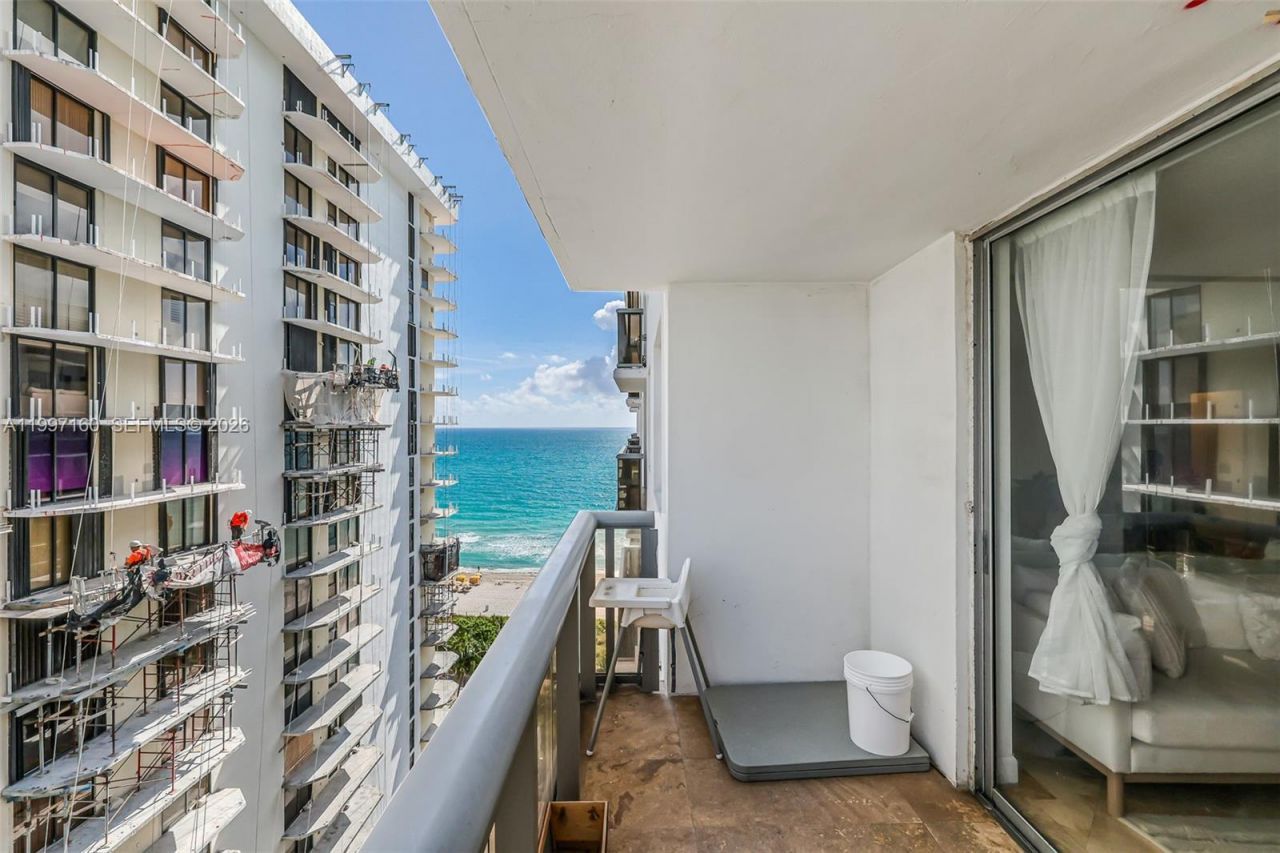 6039 Collins Ave, Unit 1607, Miami Beach, FL 33140 Photo