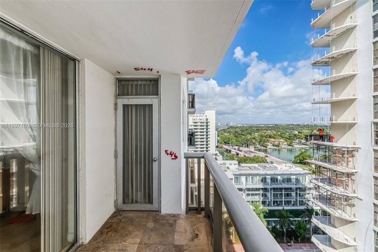 6039 Collins Ave, Unit 1607, Miami Beach, FL 33140 Photo