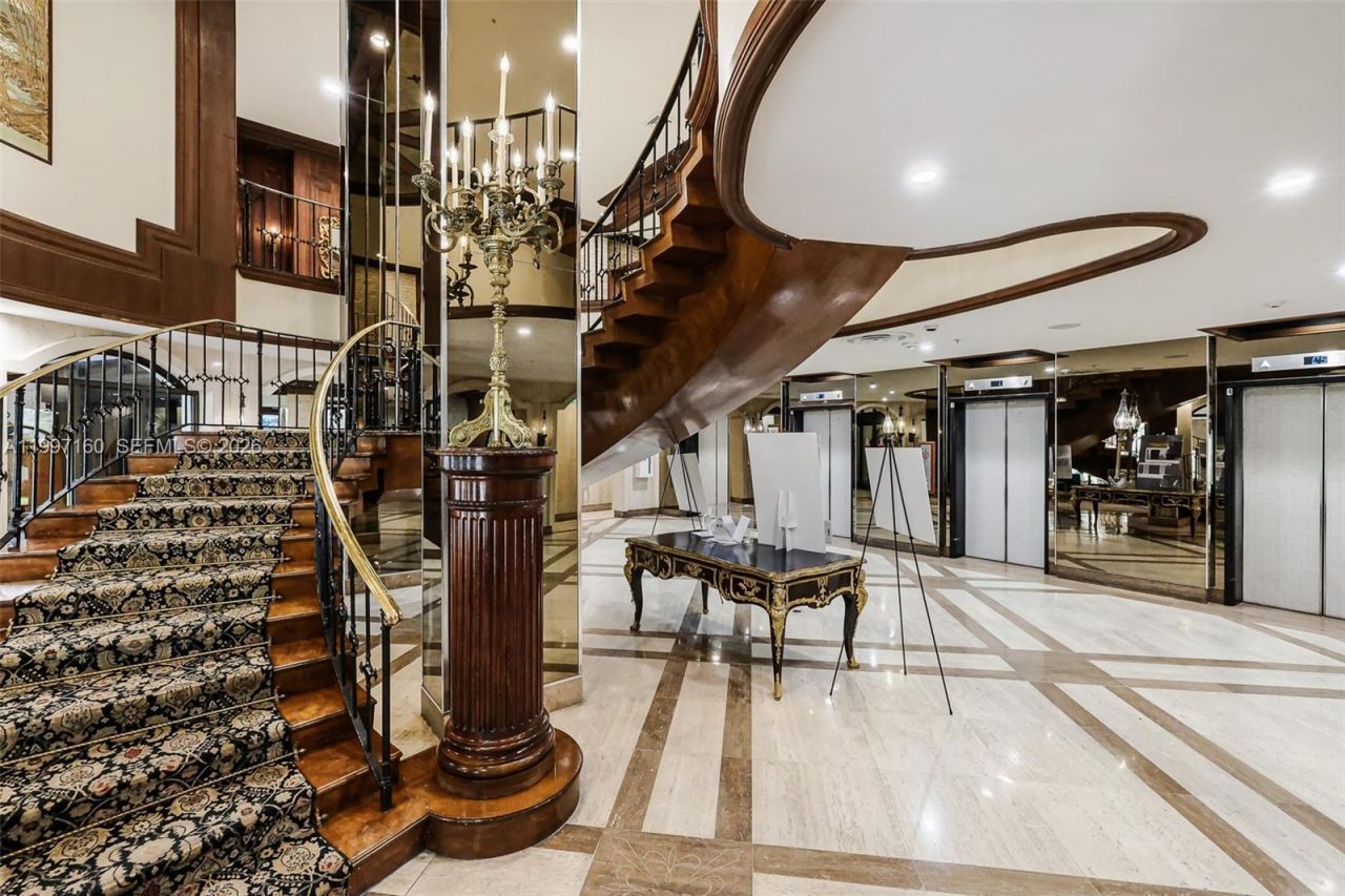 6039 Collins Ave, Unit 1607, Miami Beach, FL 33140 Photo