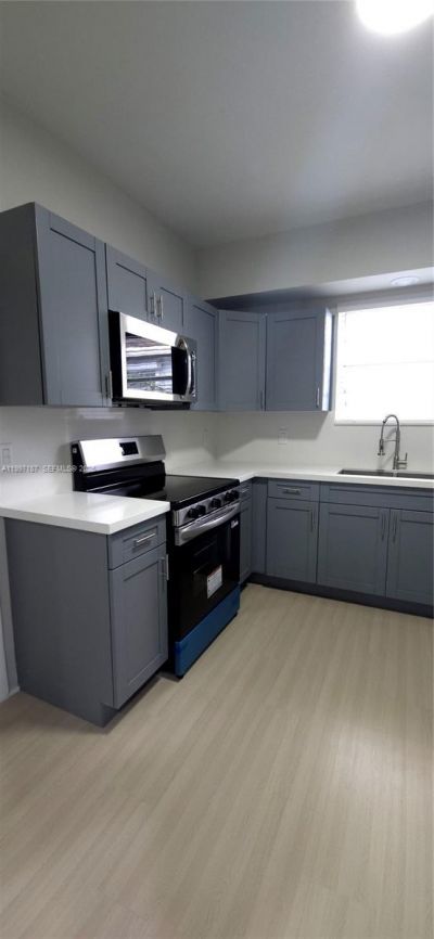 75 SW 32nd Ct Rd, Miami, FL 33135 Photo