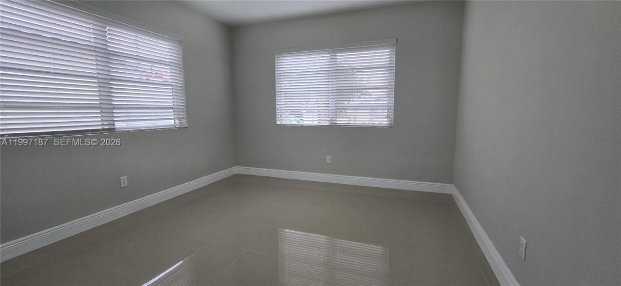 75 SW 32nd Ct Rd, Miami, FL 33135 Photo