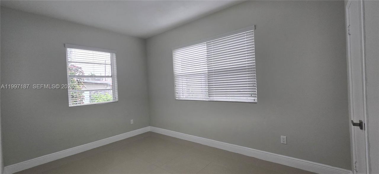 75 SW 32nd Ct Rd, Miami, FL 33135 Photo