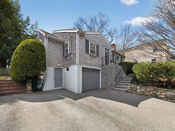 15 Norman St, Milton, MA 02186