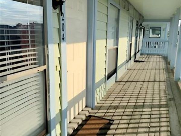 920 W Lagoon Avenue, Unit B204, Gulf Shores, AL 36542