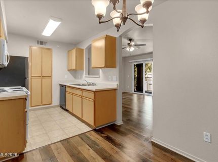 6850 Sharlands Avenue, Unit 2127, Reno, NV 89523 Photo