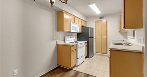 6850 Sharlands Avenue, Unit 2127, Reno, NV 89523 Photo
