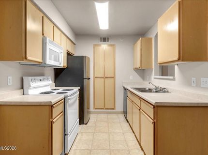 6850 Sharlands Avenue, Unit 2127, Reno, NV 89523 Photo